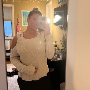 Hollister Cut-out Long Sleeve - M